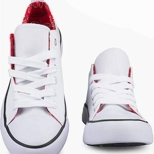 🔸️Twisted White & Red Bandana Print Sneakers Size 8